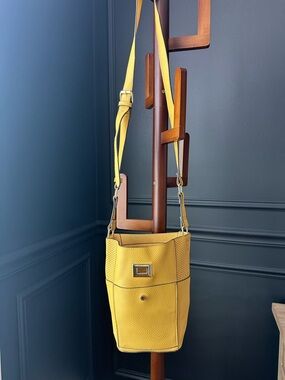 STEVE MADDEN Yellow Small Bucket Crossbody Bag Faux Leather